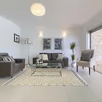 House Krnic 2 *